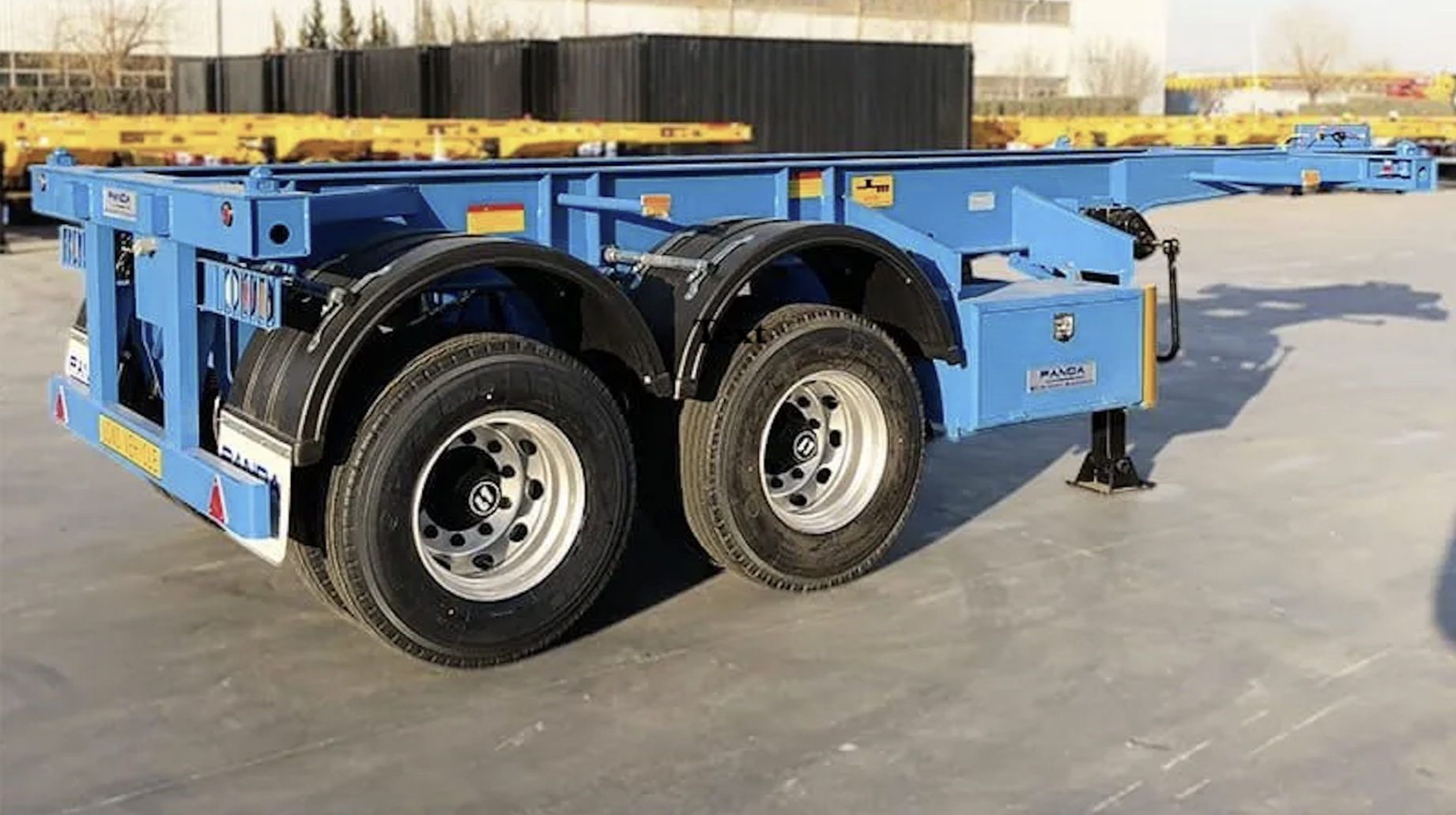 20ft Container Chassis Trailer for Sale – Heavy-Duty Hauler - Image 3