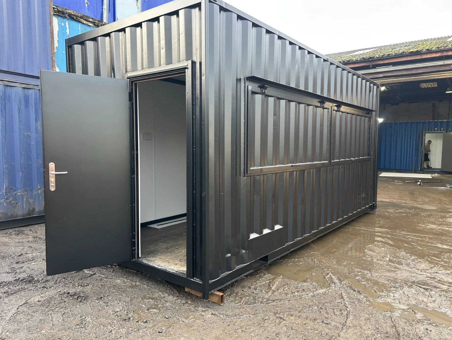 20ft x 8ft Shipping Container Food Kiosk – Street Food & Coffee Shop Unit