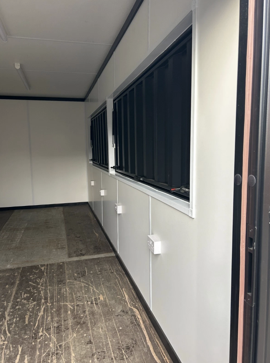 20ft x 8ft Shipping Container Food Kiosk – Street Food & Coffee Shop Unit - Image 7