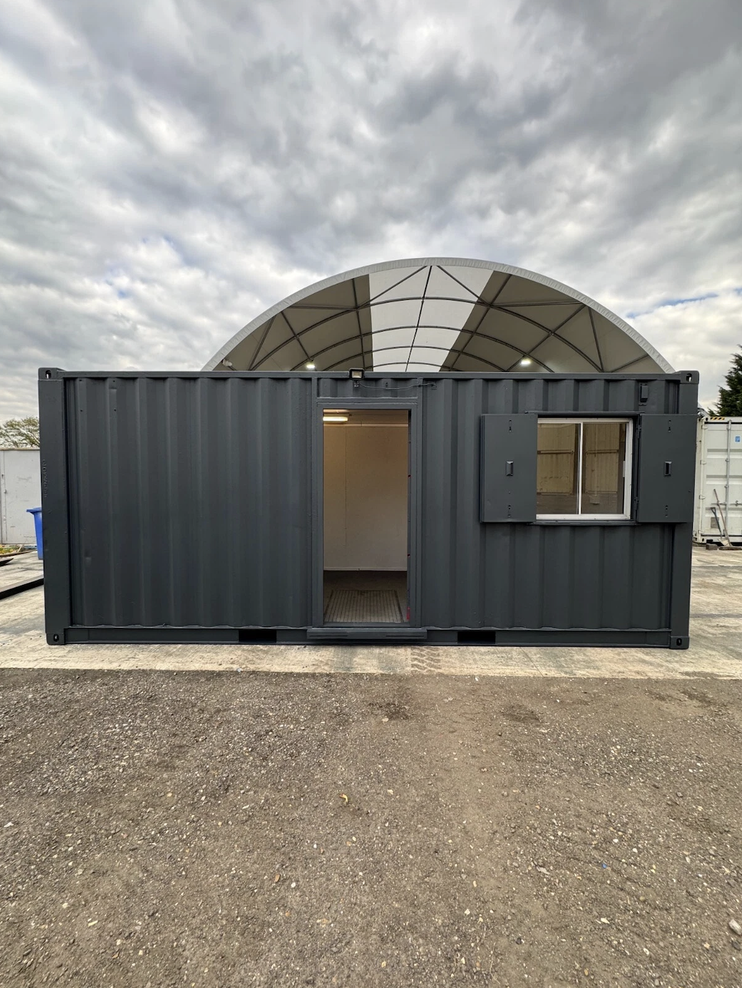 20ft x 8ft Site Office & Canteen Shipping Container – Portable Staff Welfare Unit with Changing Room - Image 3