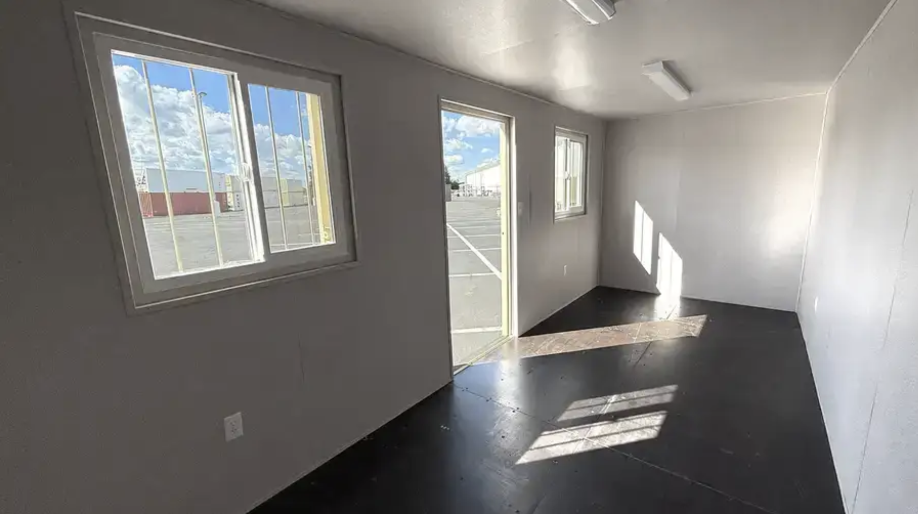 20ft Ground Level Office Container – Portable, Secure & Fully Equipped Onsite Workspace