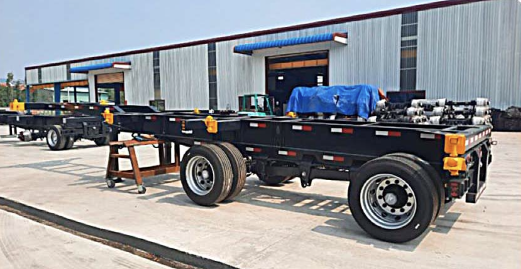 20–40 Ft Spread-Axle Slider Container Chassis - Image 3